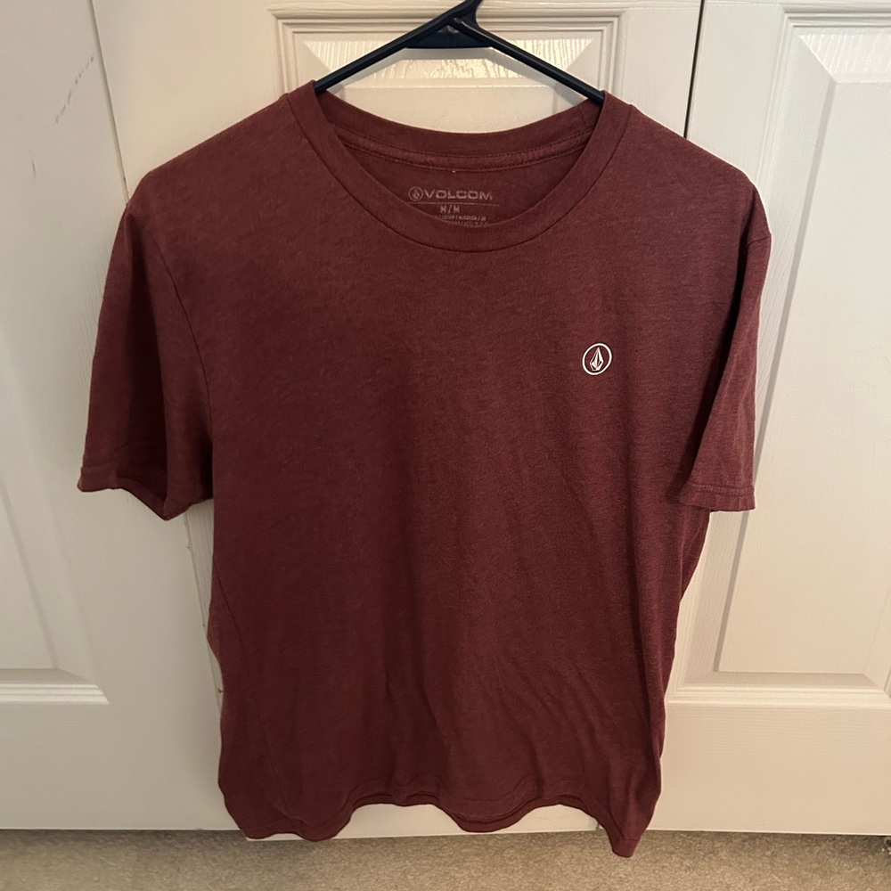 Vol com Men’s Medium Maroon  T-Shirt